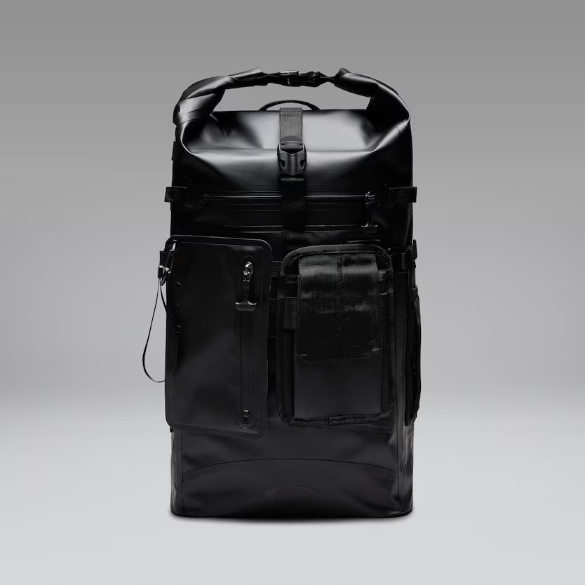Oakley Reserve Tactical Dry Backpack - Pitch Black